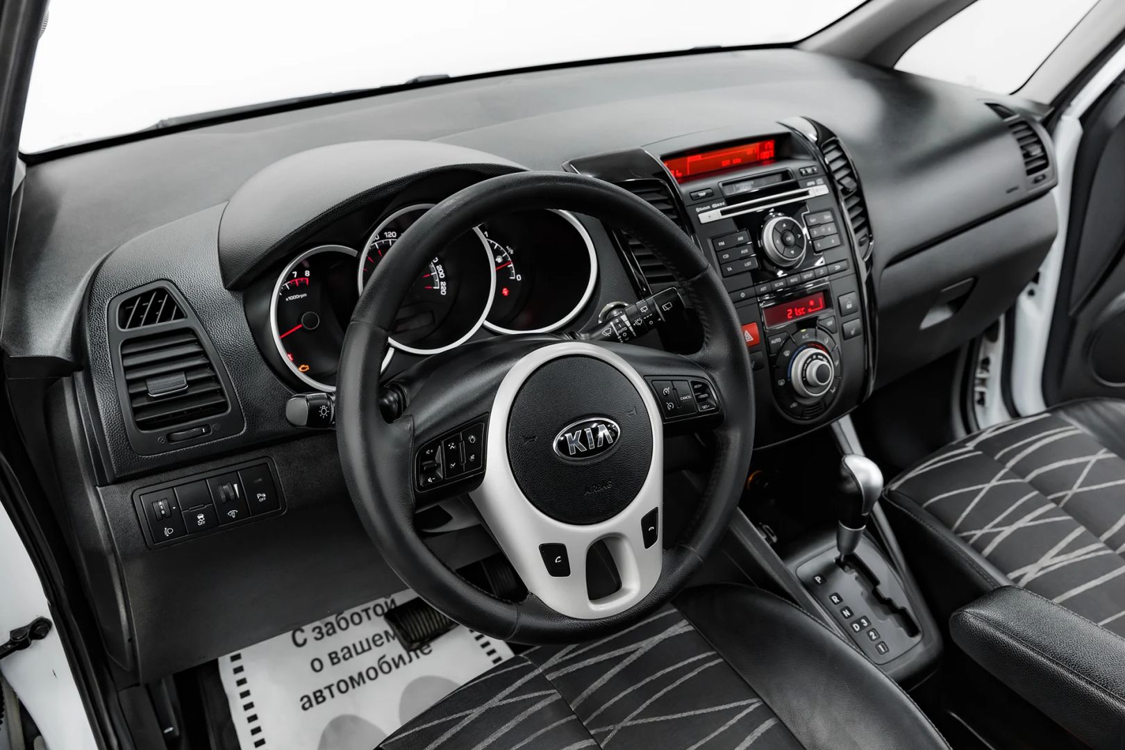 Kia Venga, I, 2013 фото 8