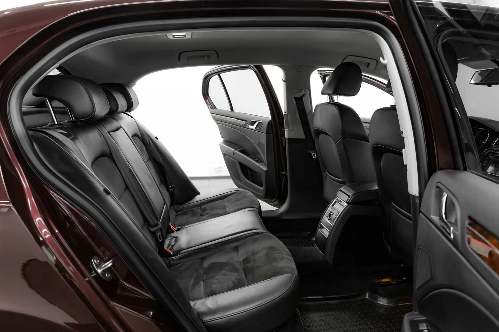 Skoda Superb, II, 2013 фото 18