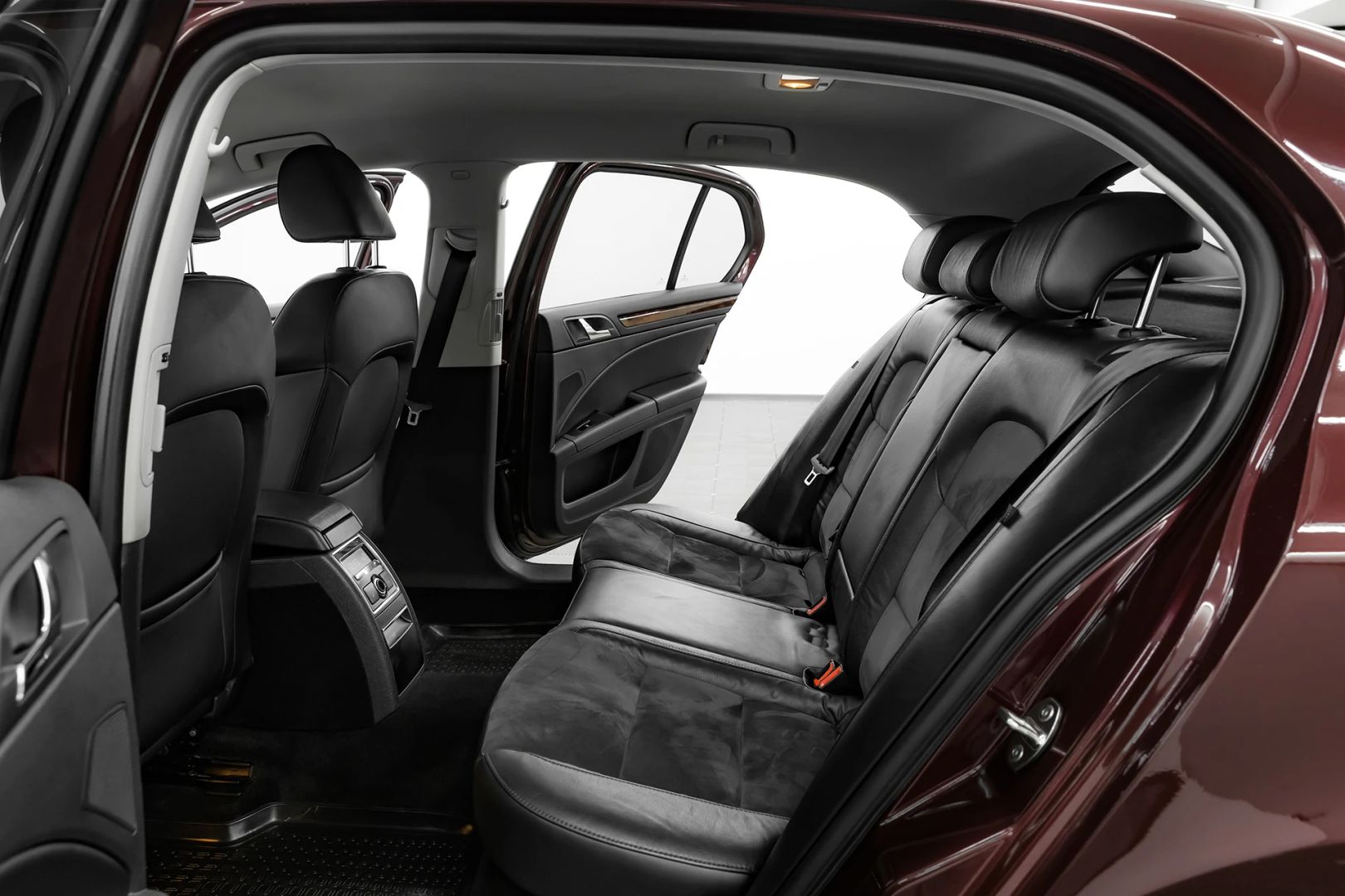 Skoda Superb, II, 2013 фото 17