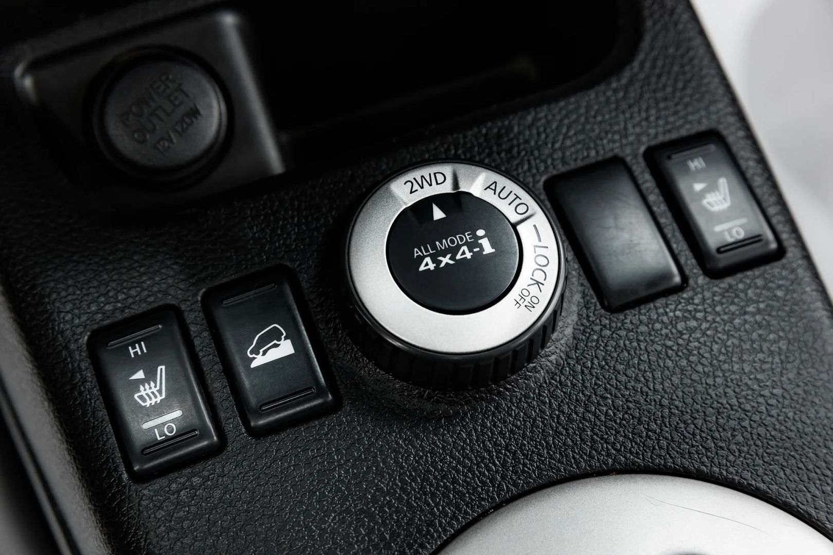 Nissan X-Trail, II Рестайлинг, 2010 фото 11