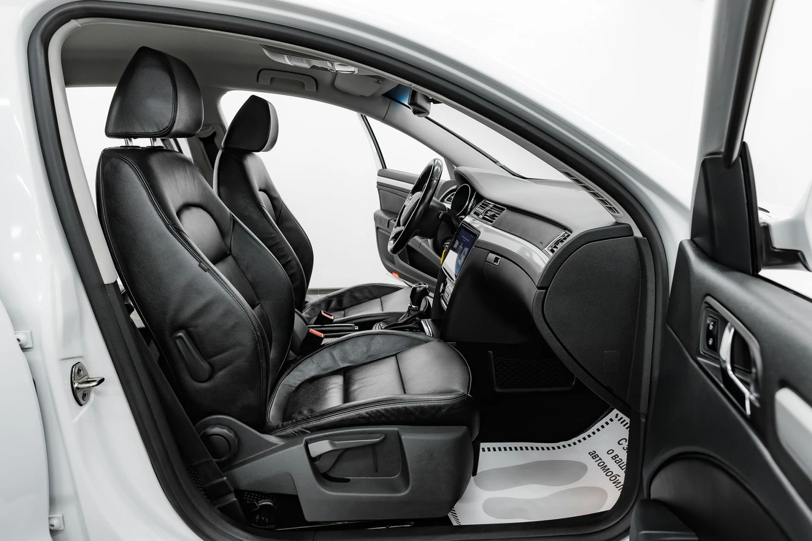 Skoda Superb, II Рестайлинг, 2014 фото 12