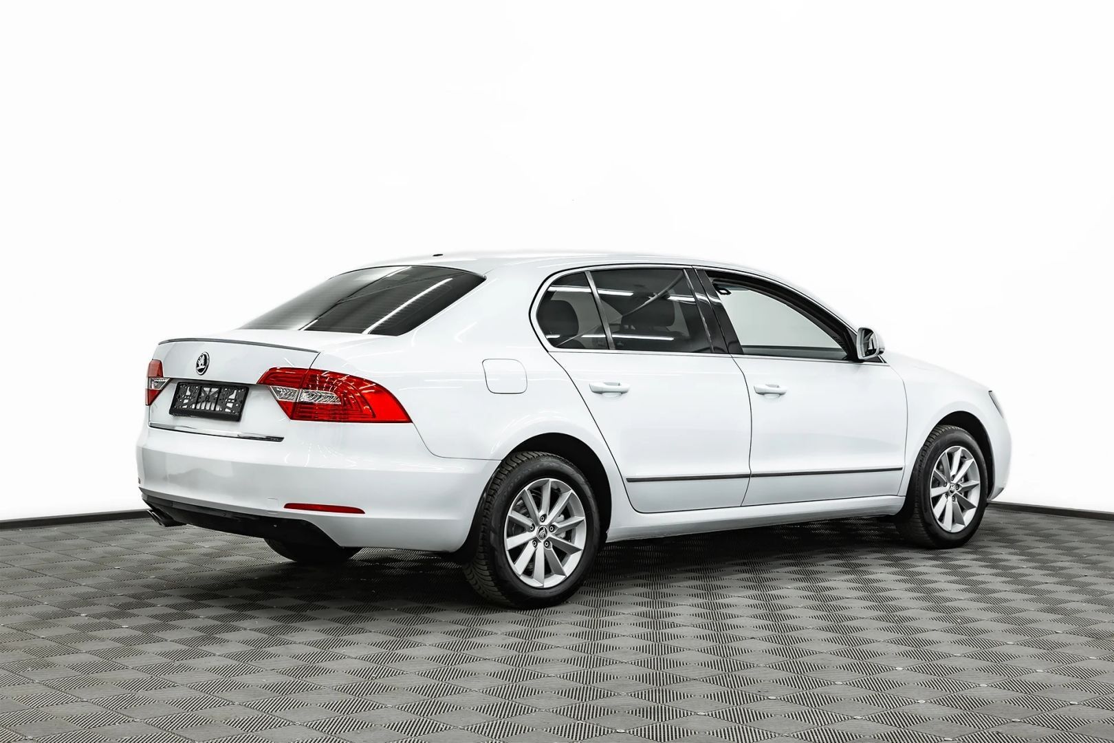 Skoda Superb, II Рестайлинг, 2014 фото 6