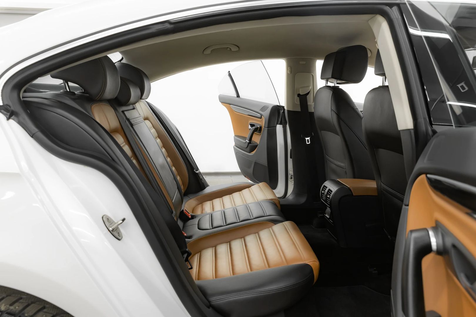 Volkswagen Passat CC, I Рестайлинг, 2014 фото 18