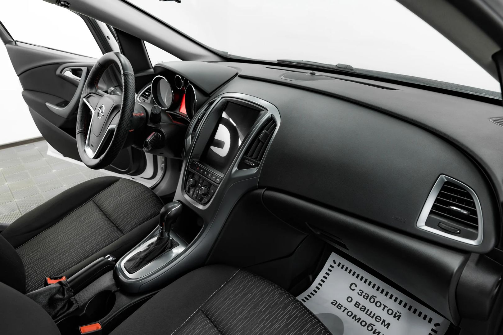 Opel Astra, J Рестайлинг, 2014 фото 14