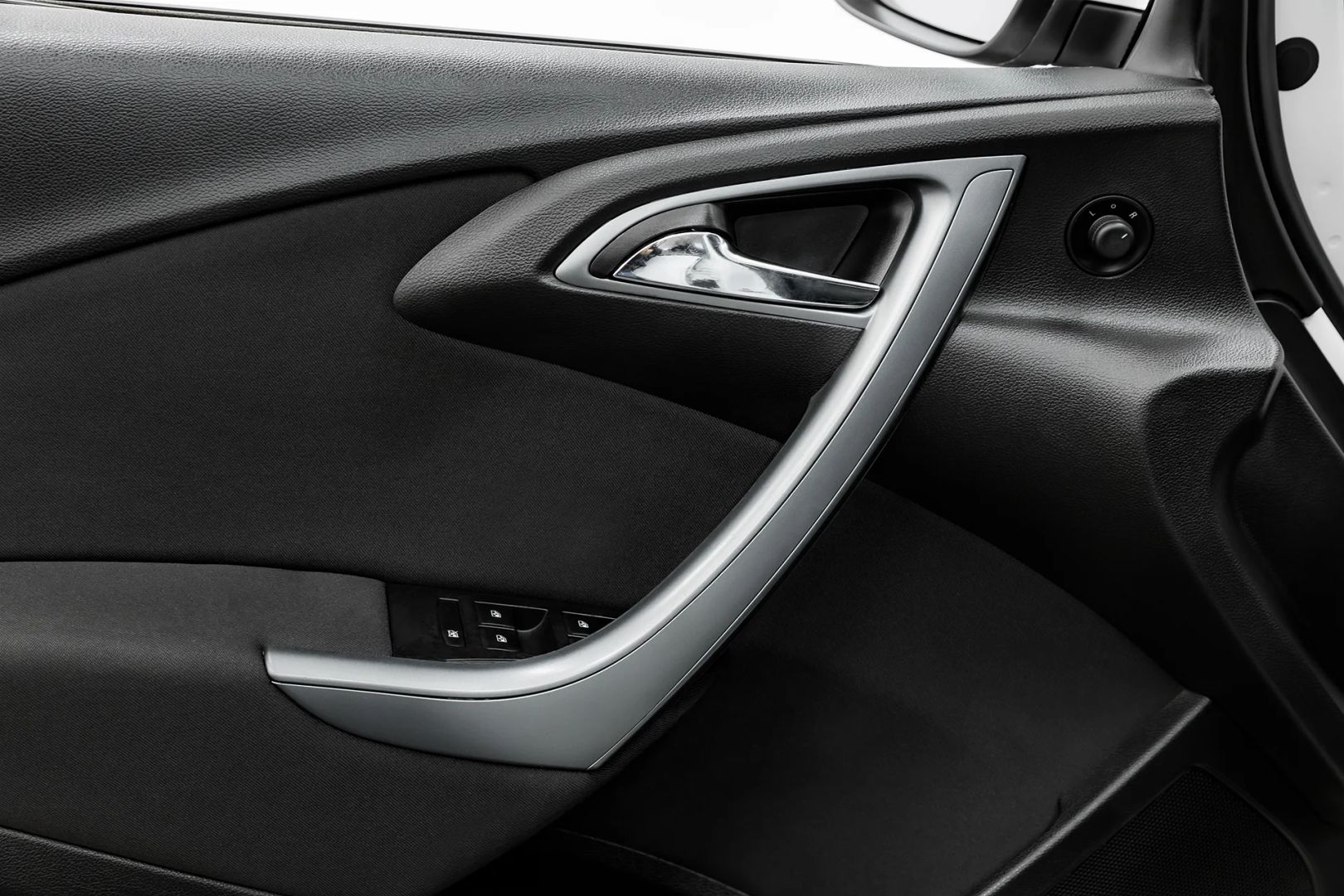 Opel Astra, J Рестайлинг, 2014 фото 8