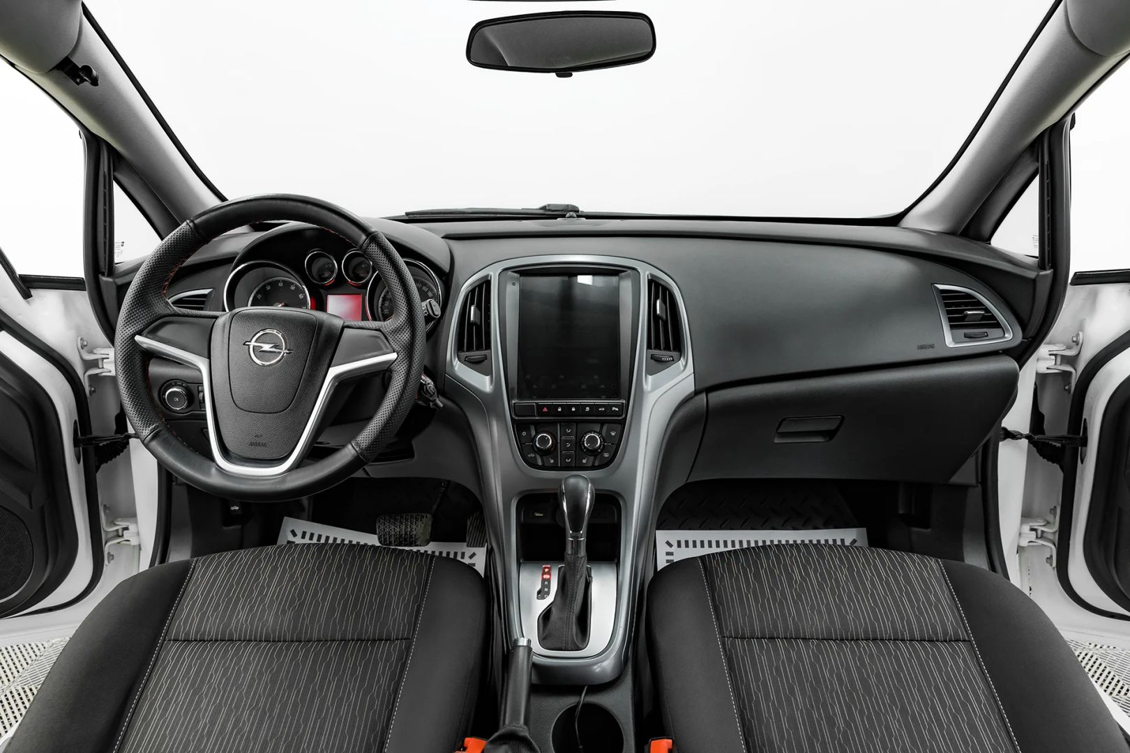 Opel Astra, J Рестайлинг, 2014 фото 13