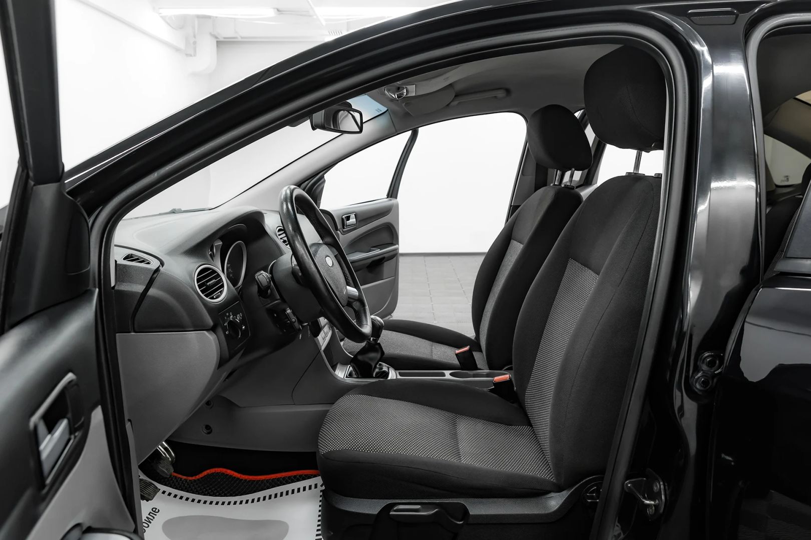 Ford Focus, II Рестайлинг, 2010 фото 7