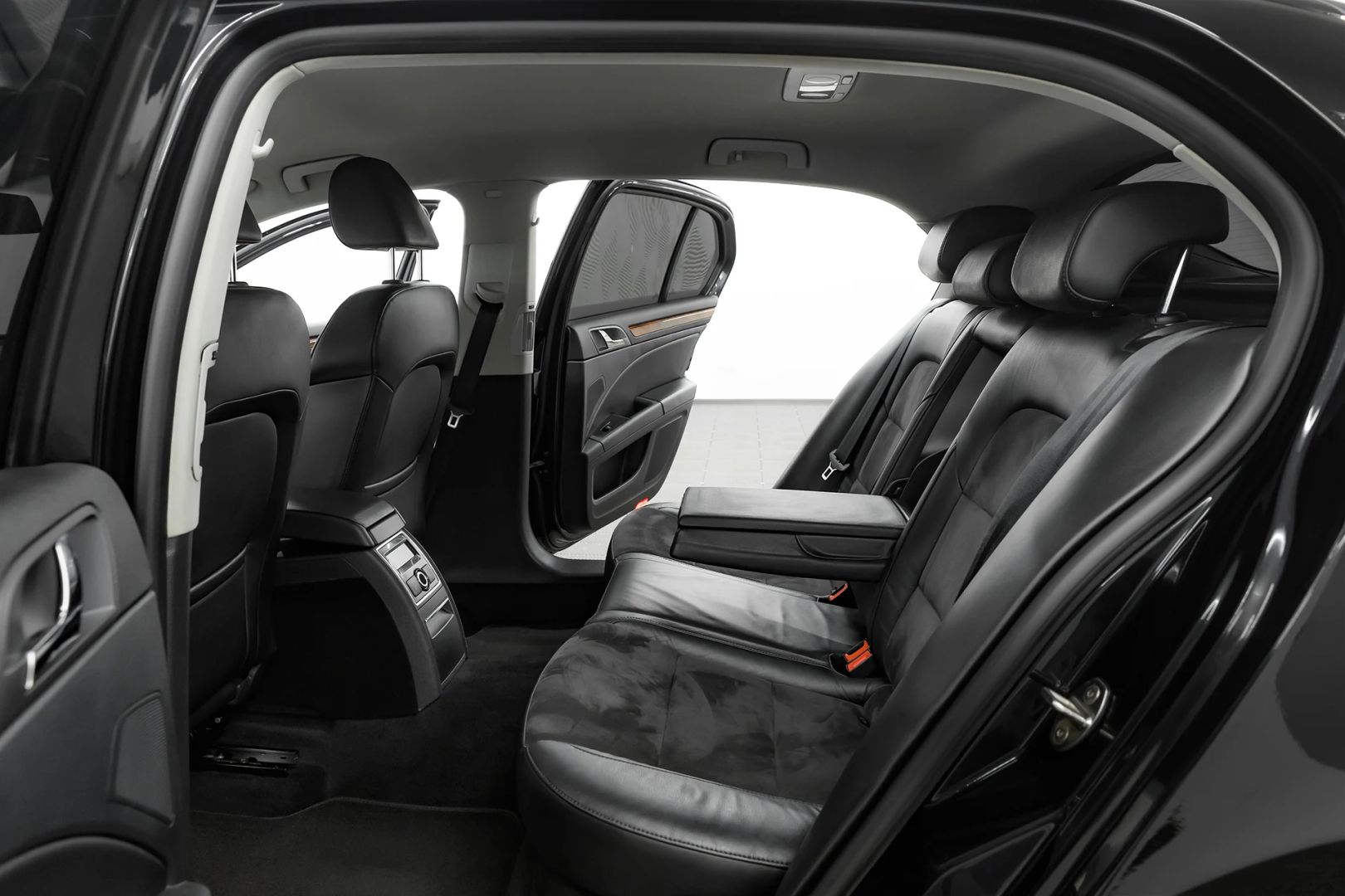 Skoda Superb, II, 2011 фото 17