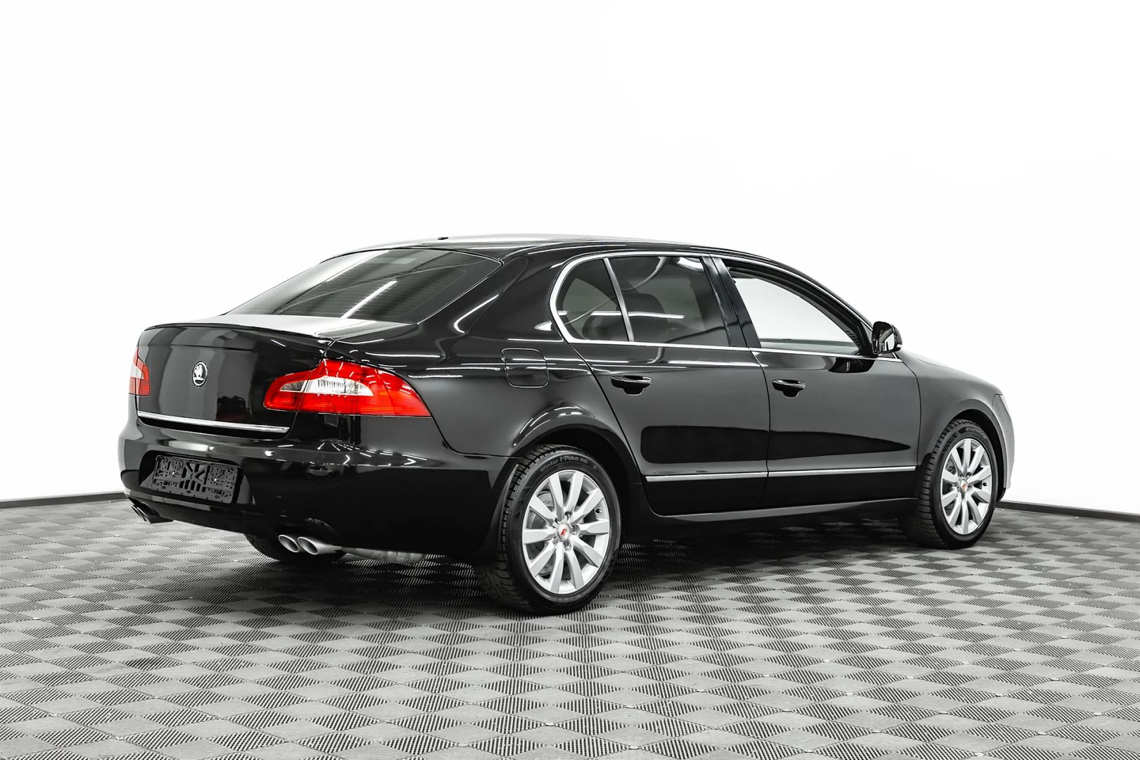 Skoda Superb, II, 2011 фото 6