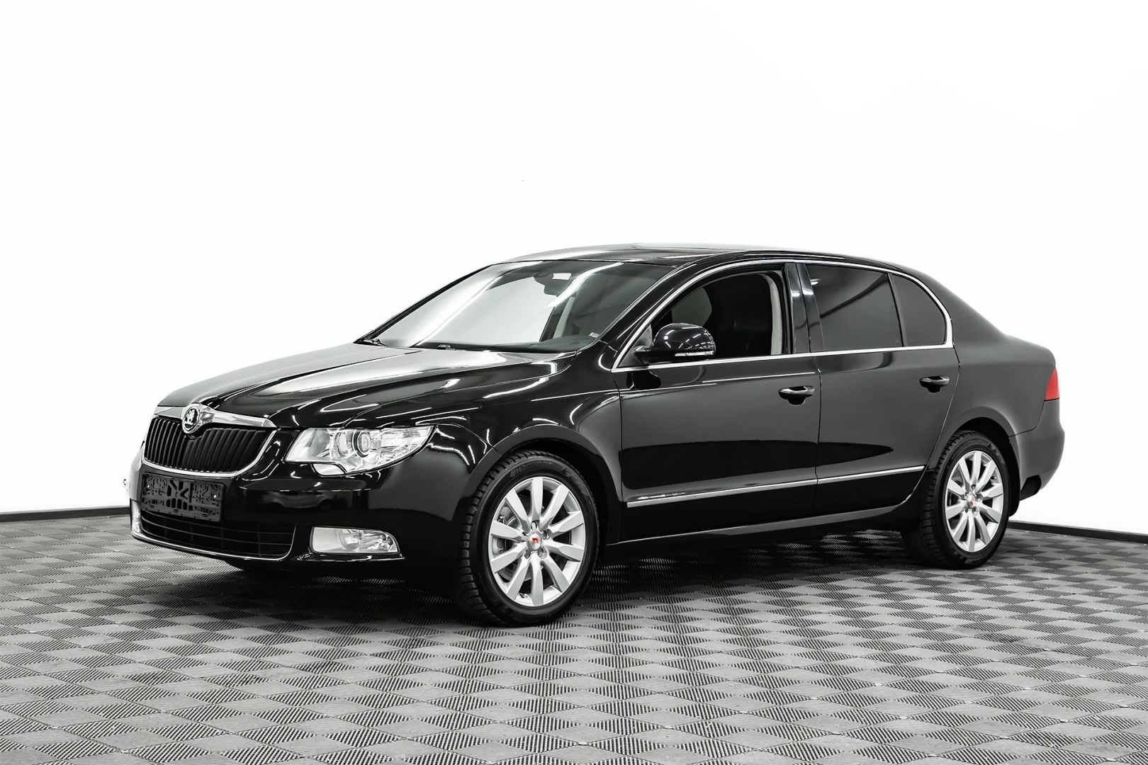 Skoda Superb, II, 2011