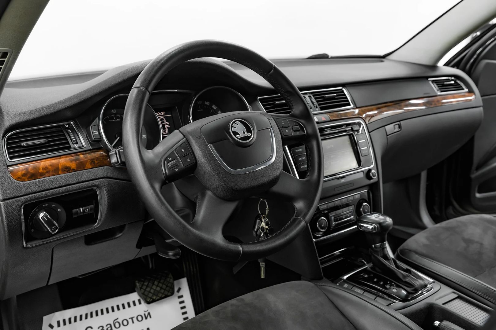 Skoda Superb, II, 2011 фото 10