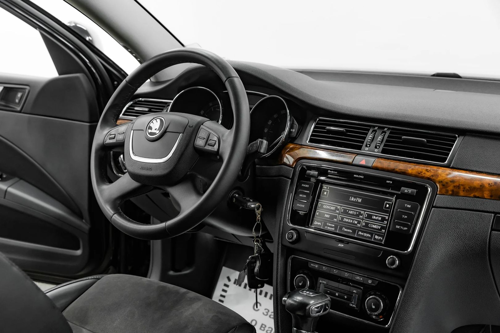 Skoda Superb, II, 2011 фото 12