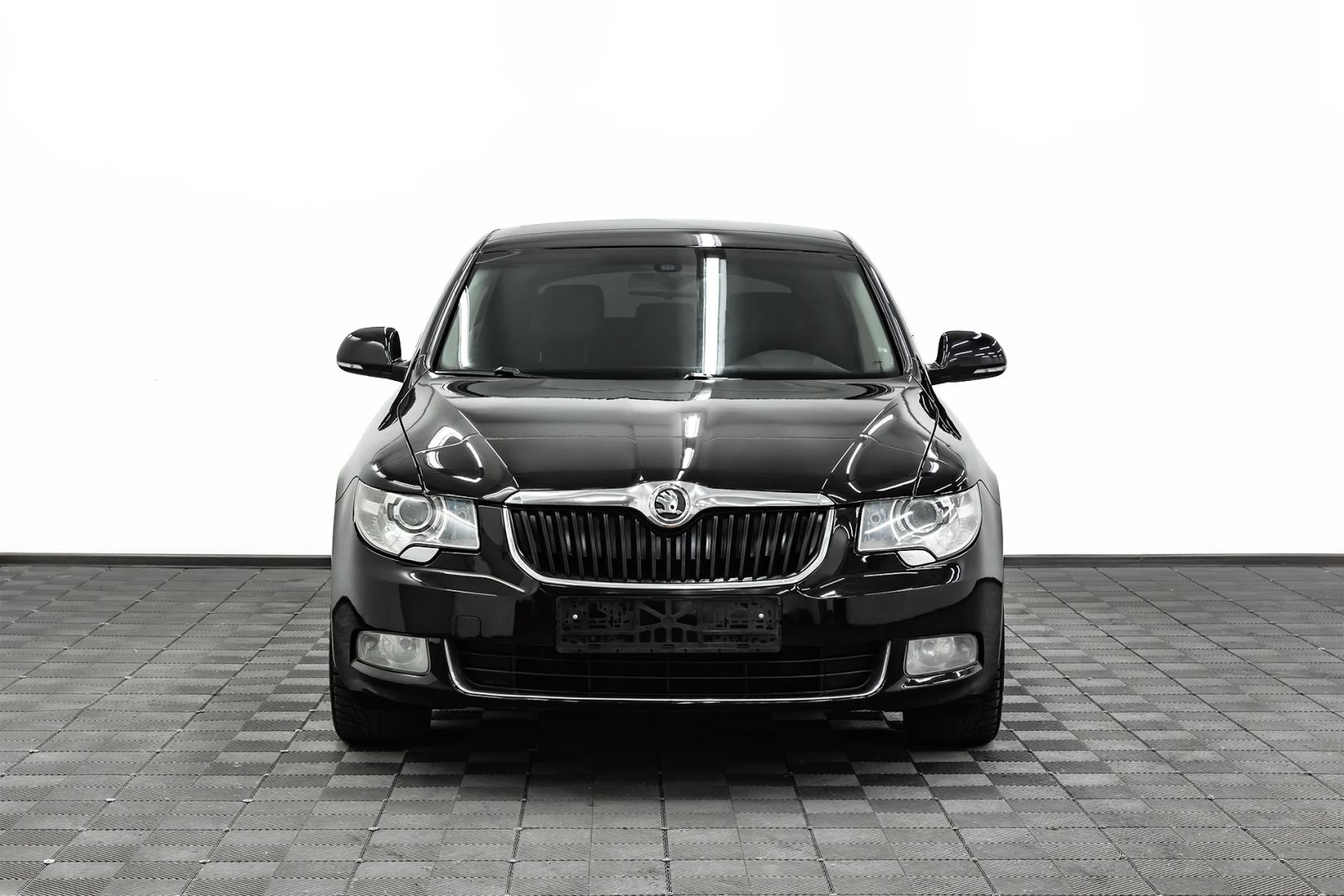 Skoda Superb, II, 2011 фото 2