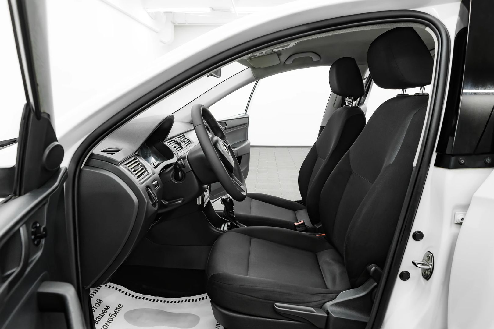 Skoda Rapid, I, 2016 фото 7