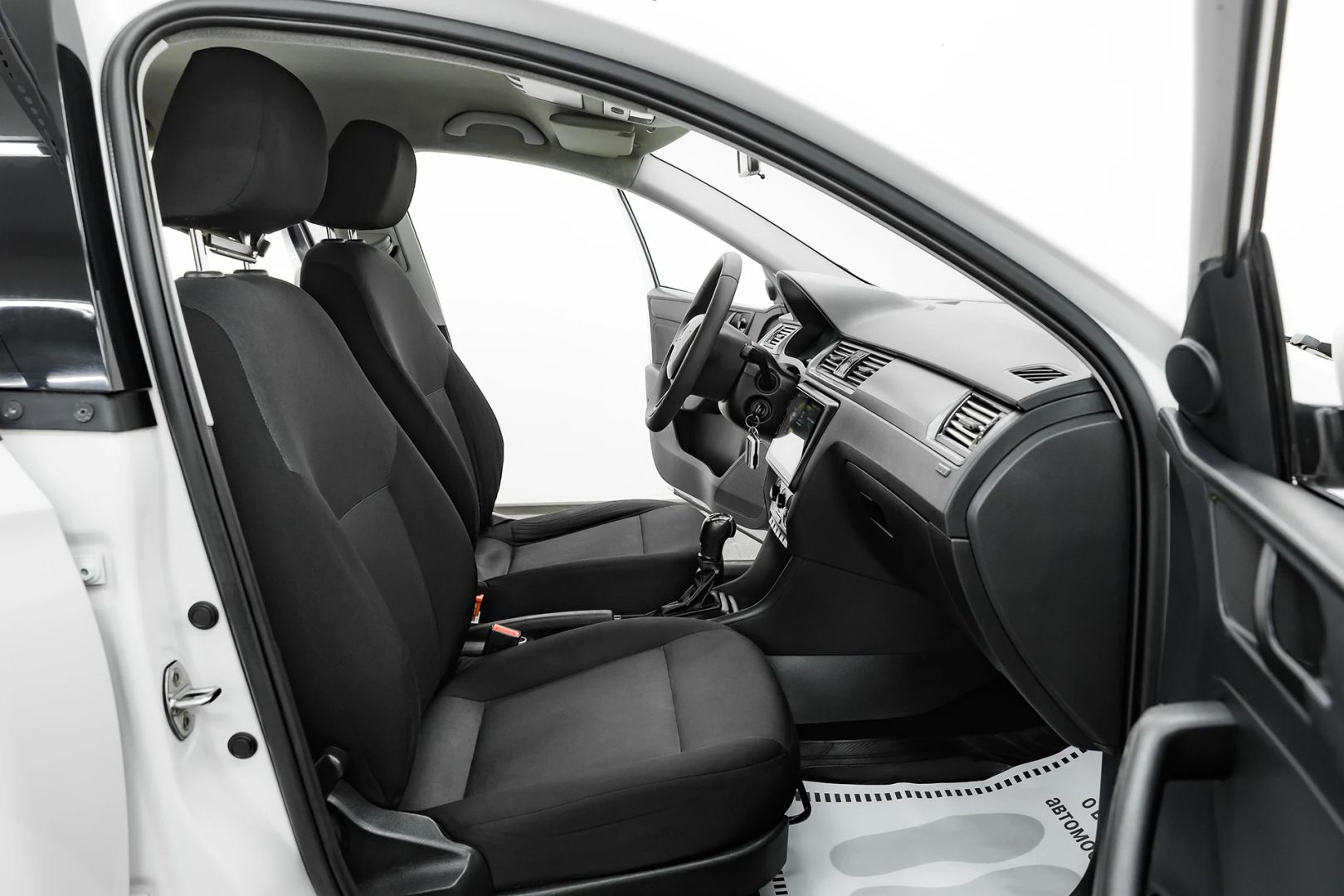 Skoda Rapid, I, 2016 фото 13