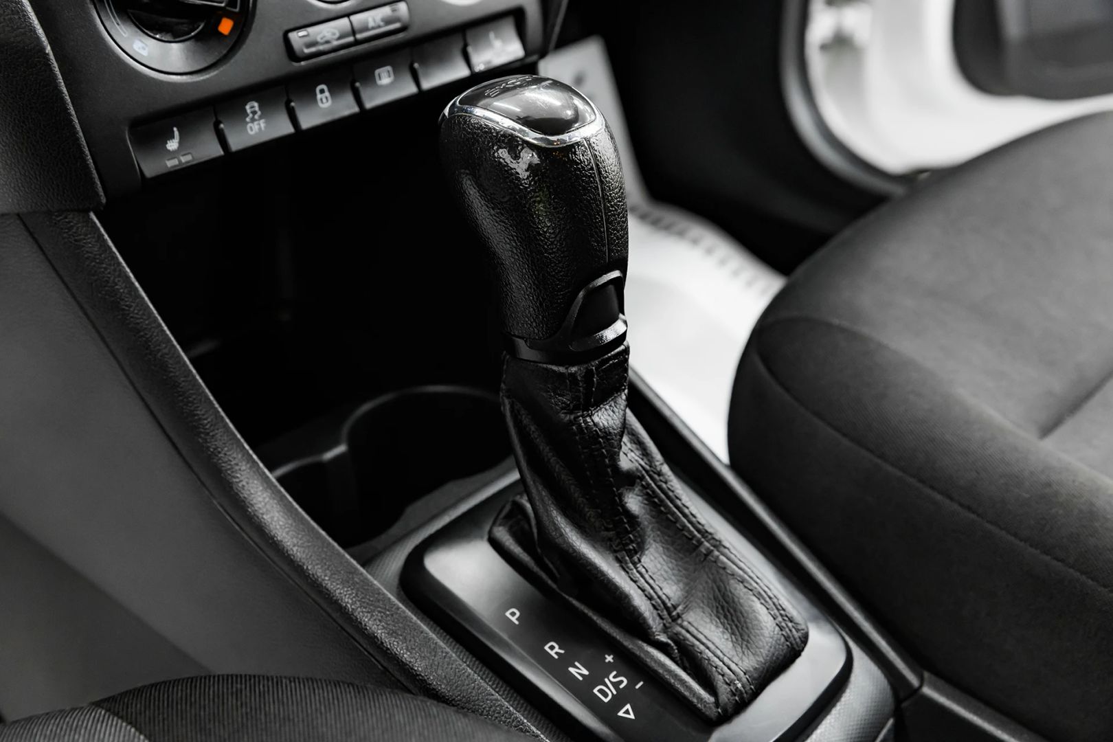 Skoda Rapid, I, 2016 фото 10