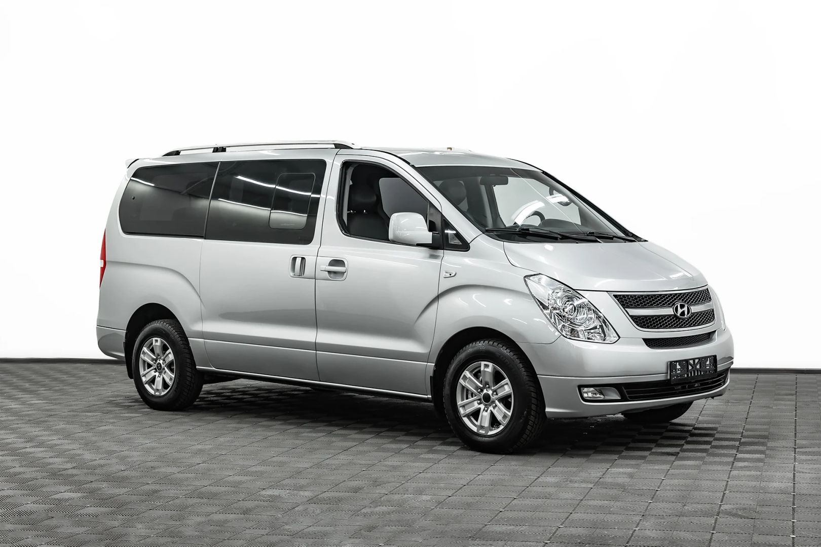 Hyundai Grand Starex, I, 2010 фото 3