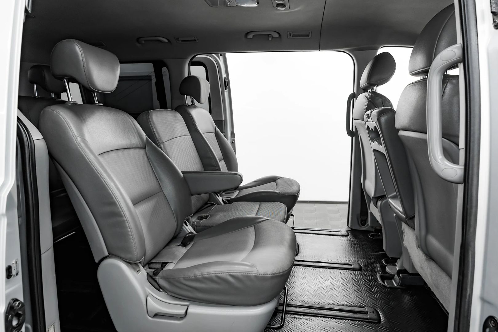 Hyundai Grand Starex, I, 2010 фото 16