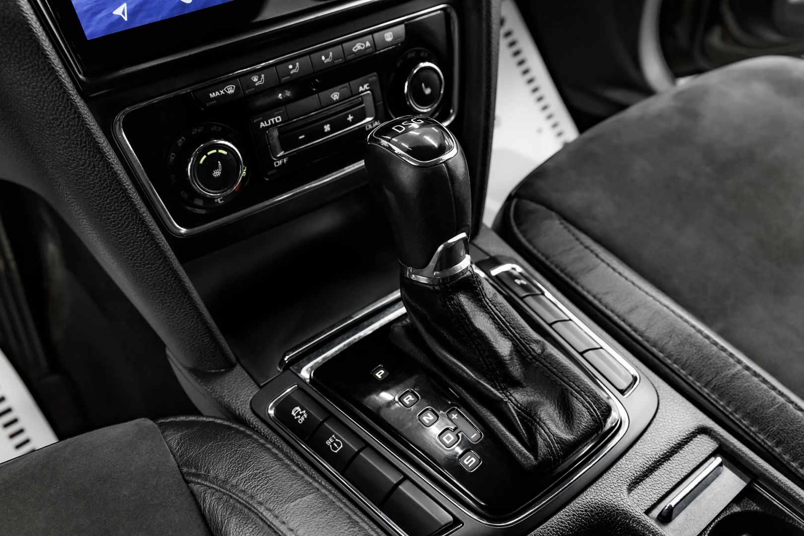 Skoda Superb, II Рестайлинг, 2014 фото 11