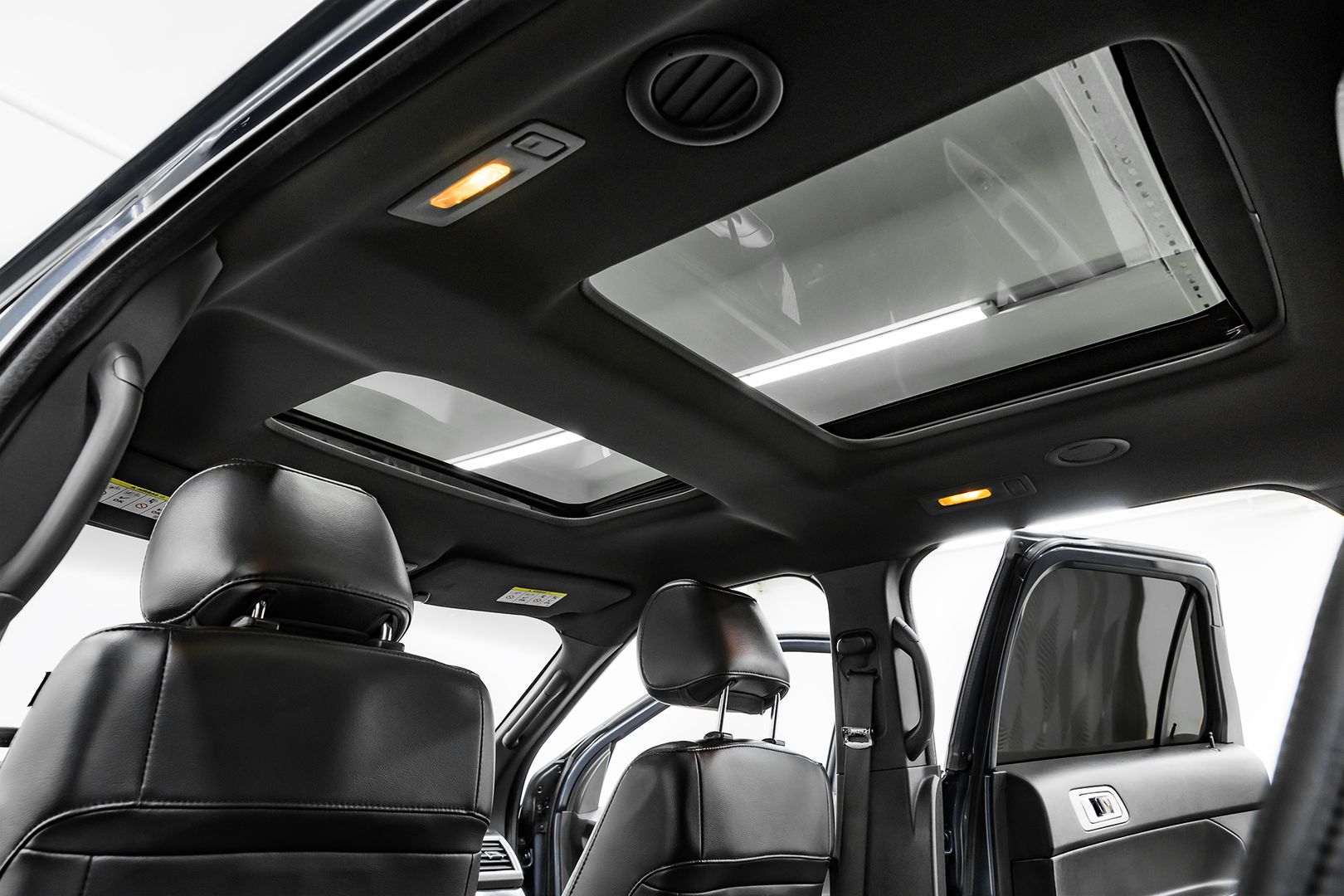 Ford Explorer, V, 2013 фото 18