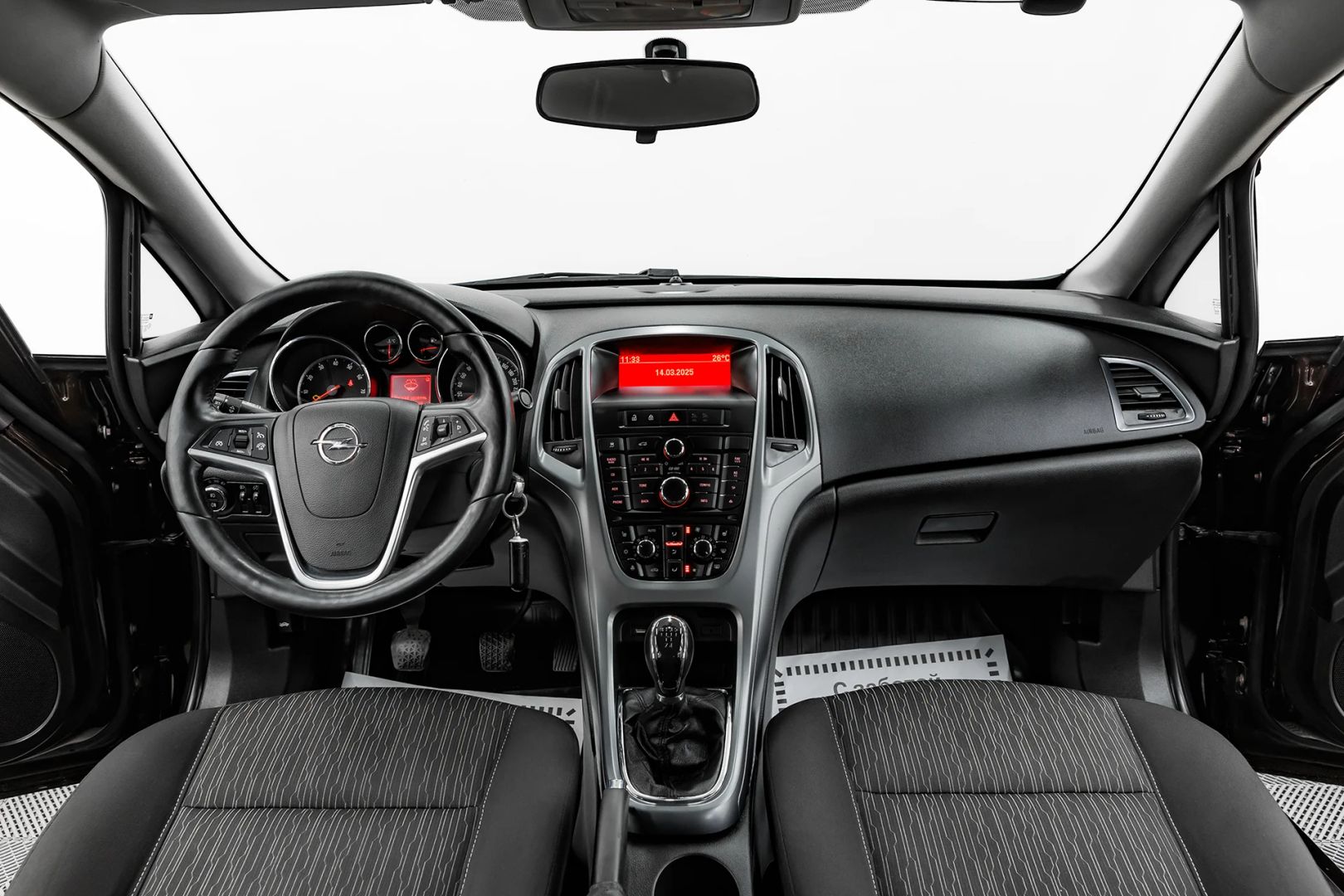 Opel Astra, J Рестайлинг, 2013 фото 11