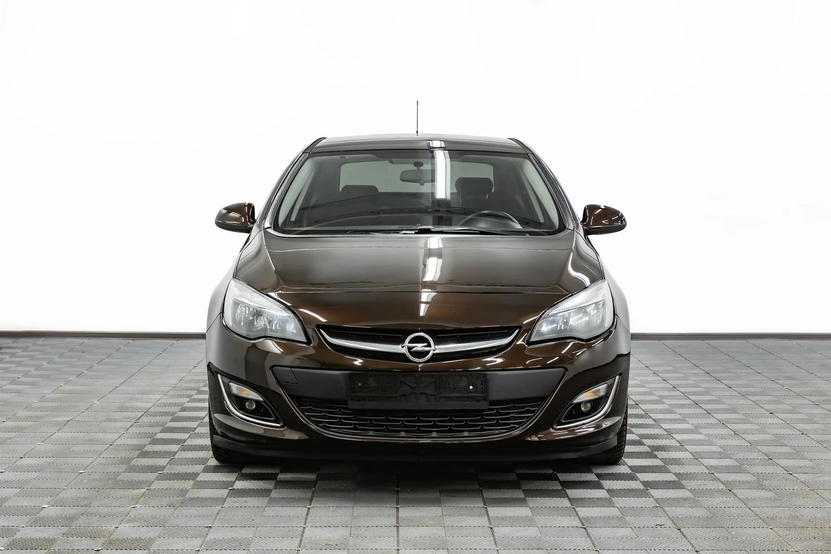 Opel Astra, J Рестайлинг, 2013 фото 2