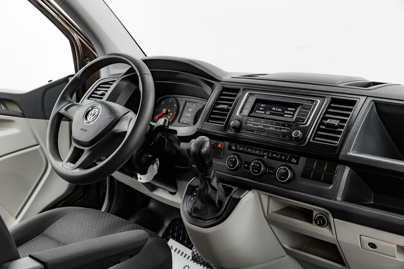 Volkswagen Caravelle, T6, 2018 фото 11