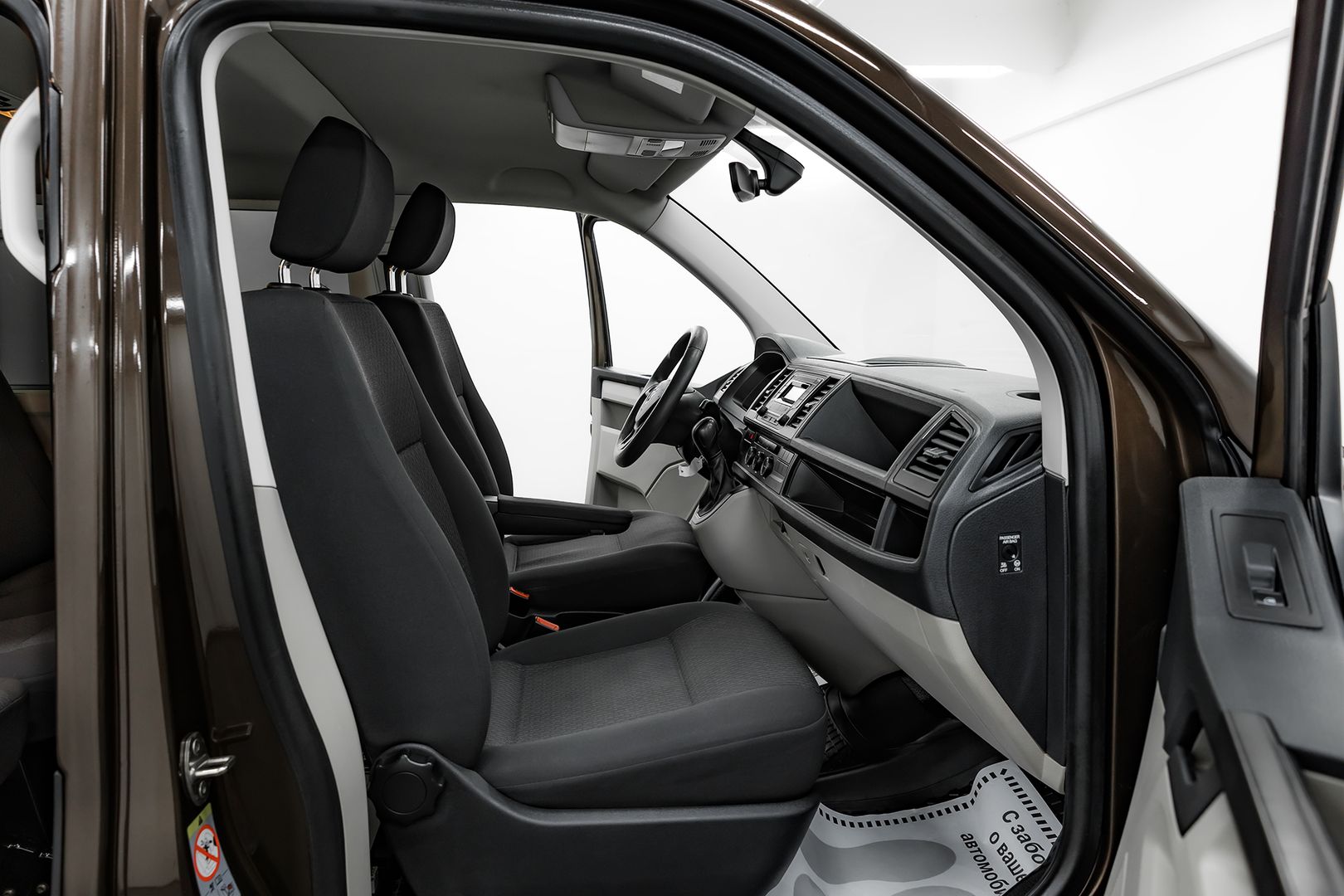 Volkswagen Caravelle, T6, 2018 фото 15