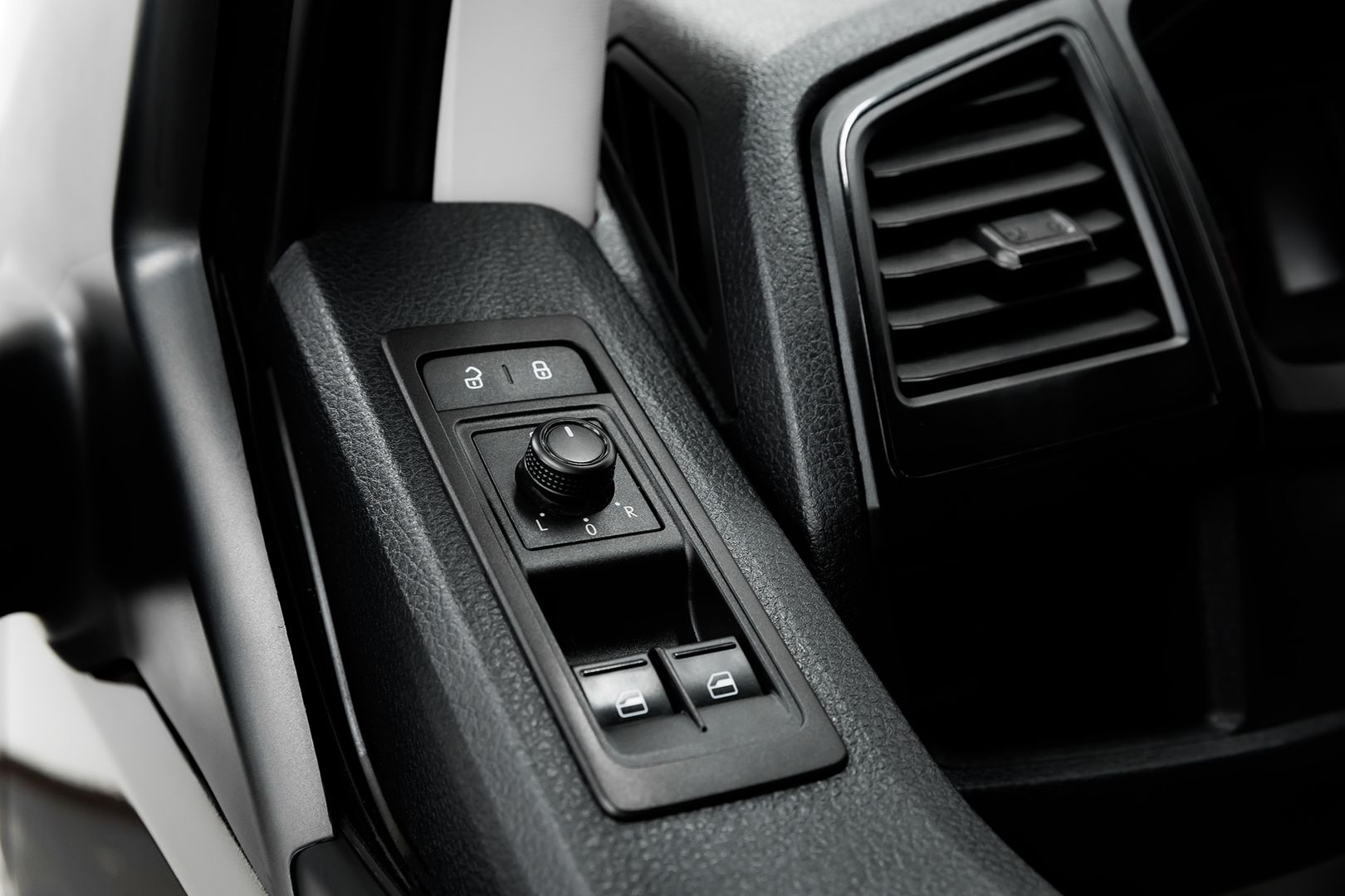 Volkswagen Caravelle, T6, 2018 фото 7