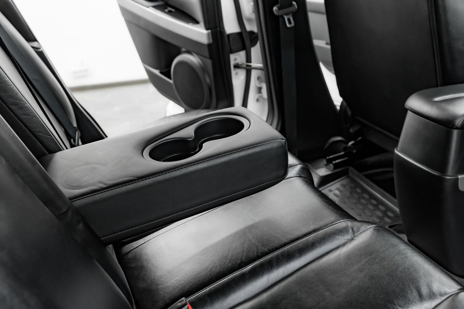 Mazda CX-7, I Рестайлинг, 2010 фото 12