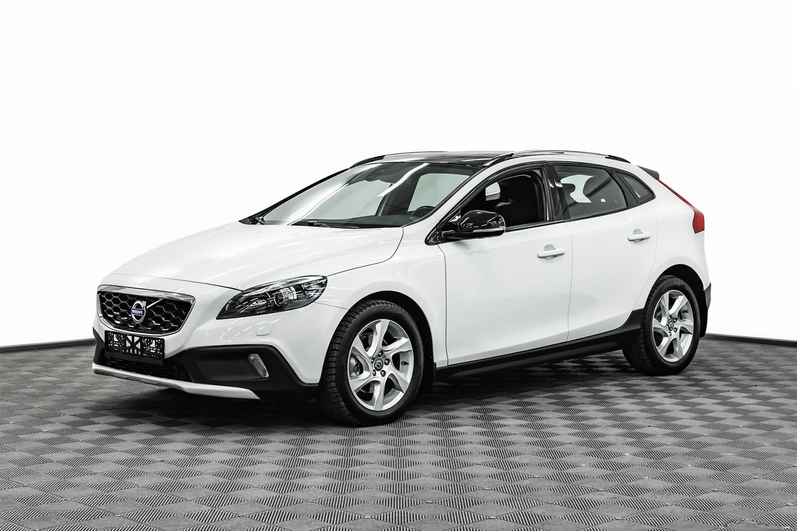 Volvo V40 Cross Country, I, 2014