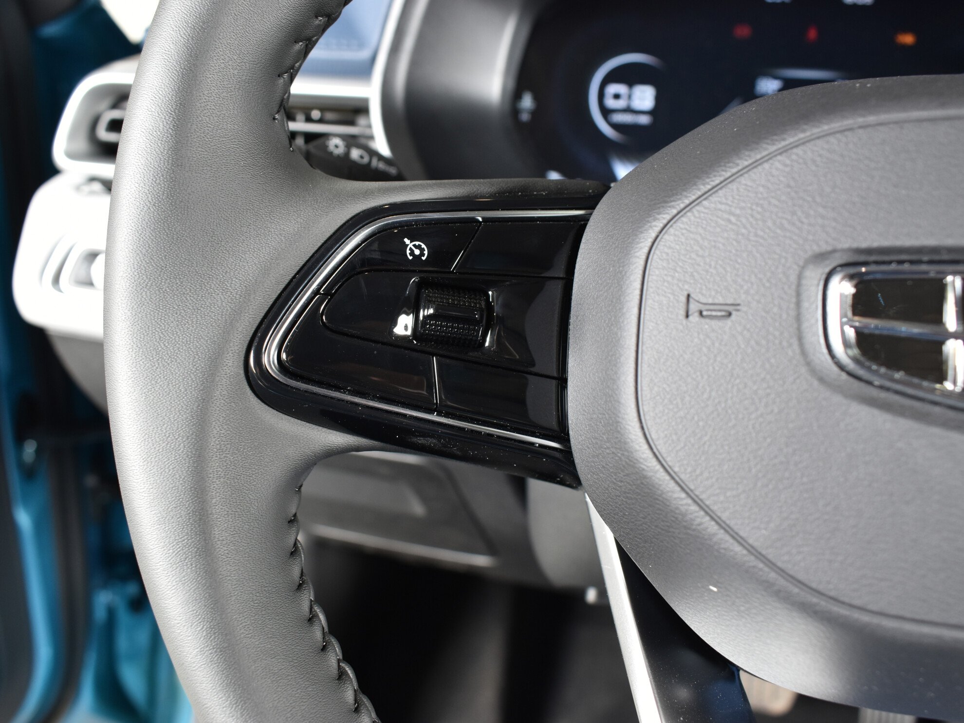 Geely Emgrand 7, II, 2023 фото 10