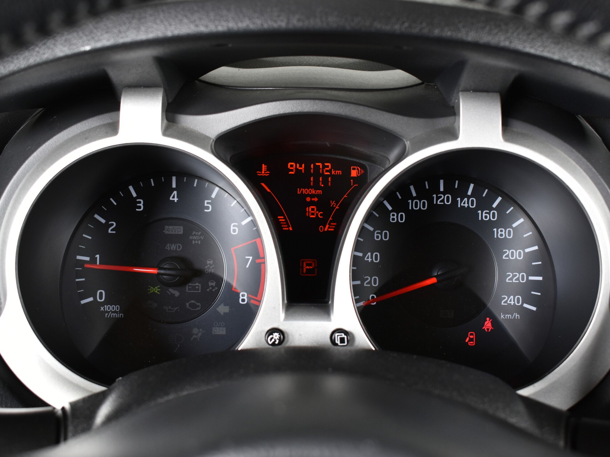 Nissan Juke, I Рестайлинг, 2014 фото 12