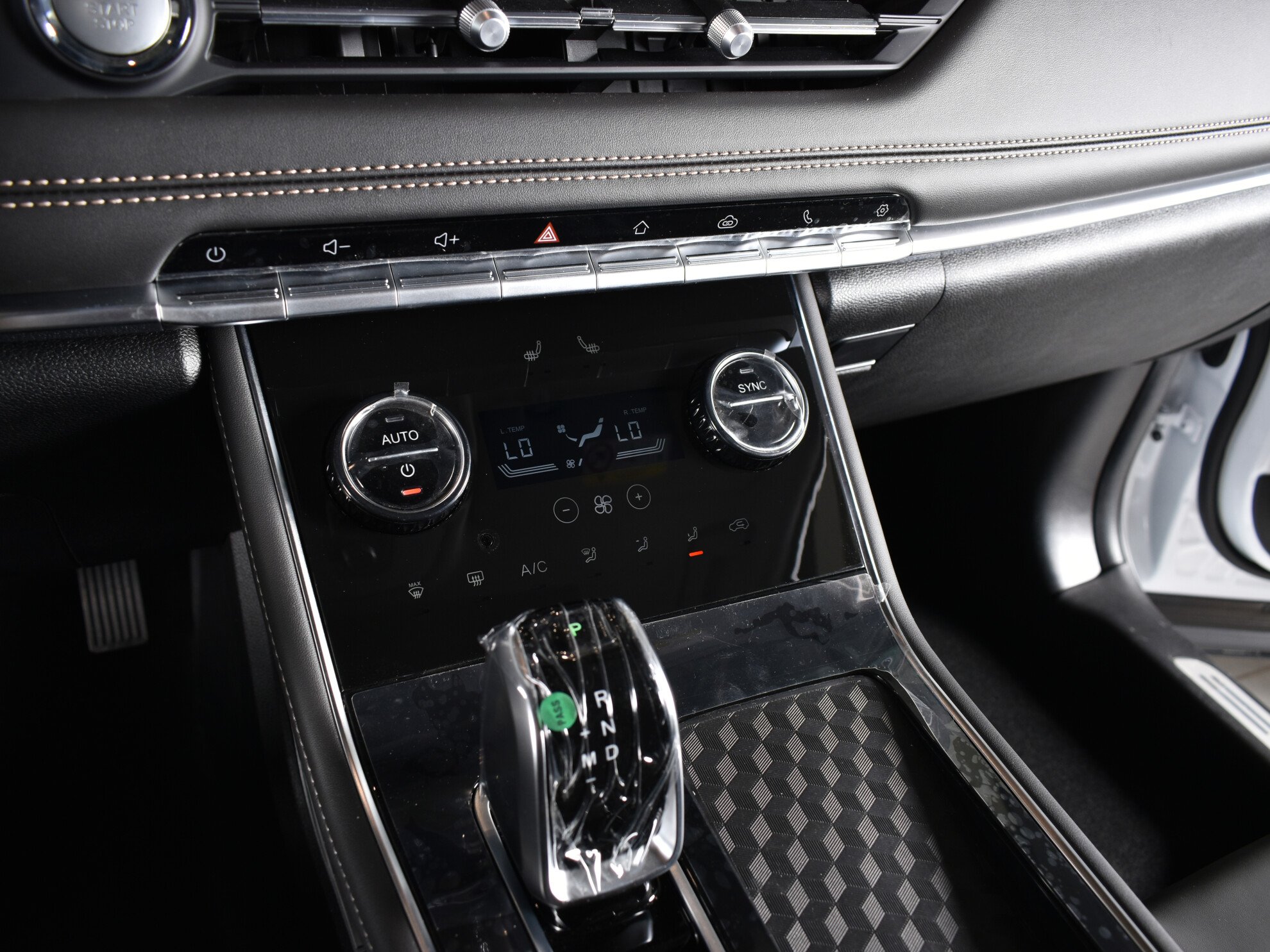 Chery Tiggo 8, I Рестайлинг, 2023 фото 15