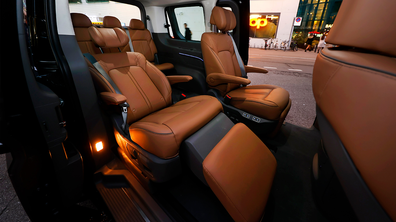 Фото Салон hyundai Staria