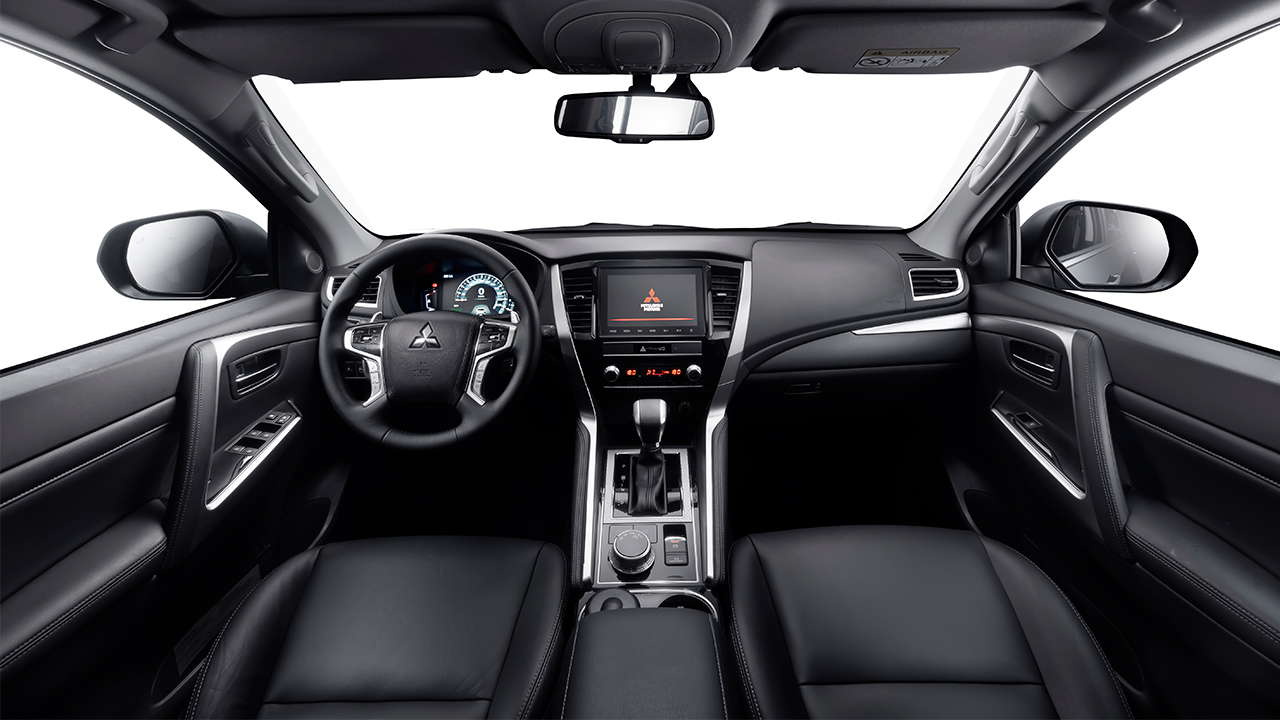 Фото Интерьер mitsubishi Pajero Sport