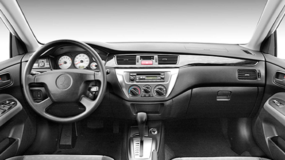 Фото Интерьер  mitsubishi Lancer