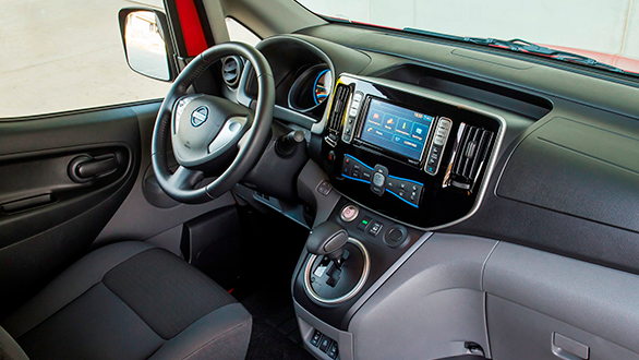 Фото Интерьер nissan NV200