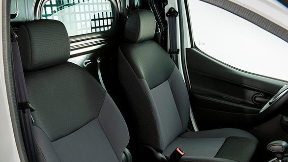 Фото Сиденья nissan NV200