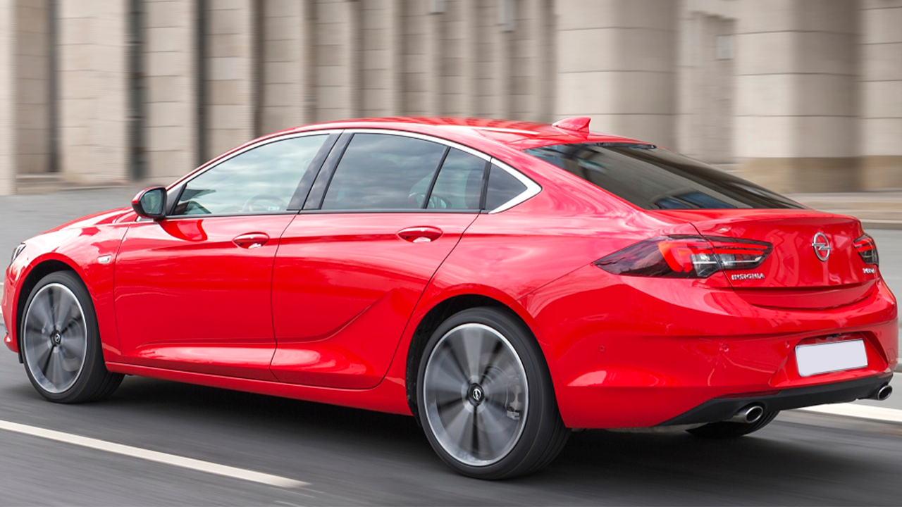 Фото Элегантный профиль opel Insignia