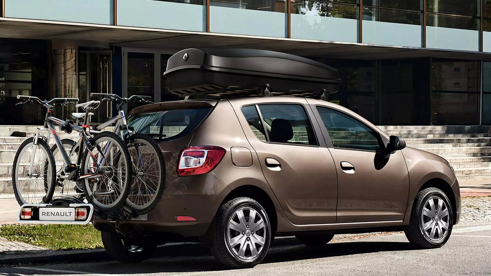 Фото Тщательно проработанные силовые агрегаты renault Sandero