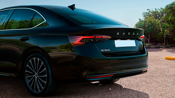 Фото Экстерьер skoda Octavia