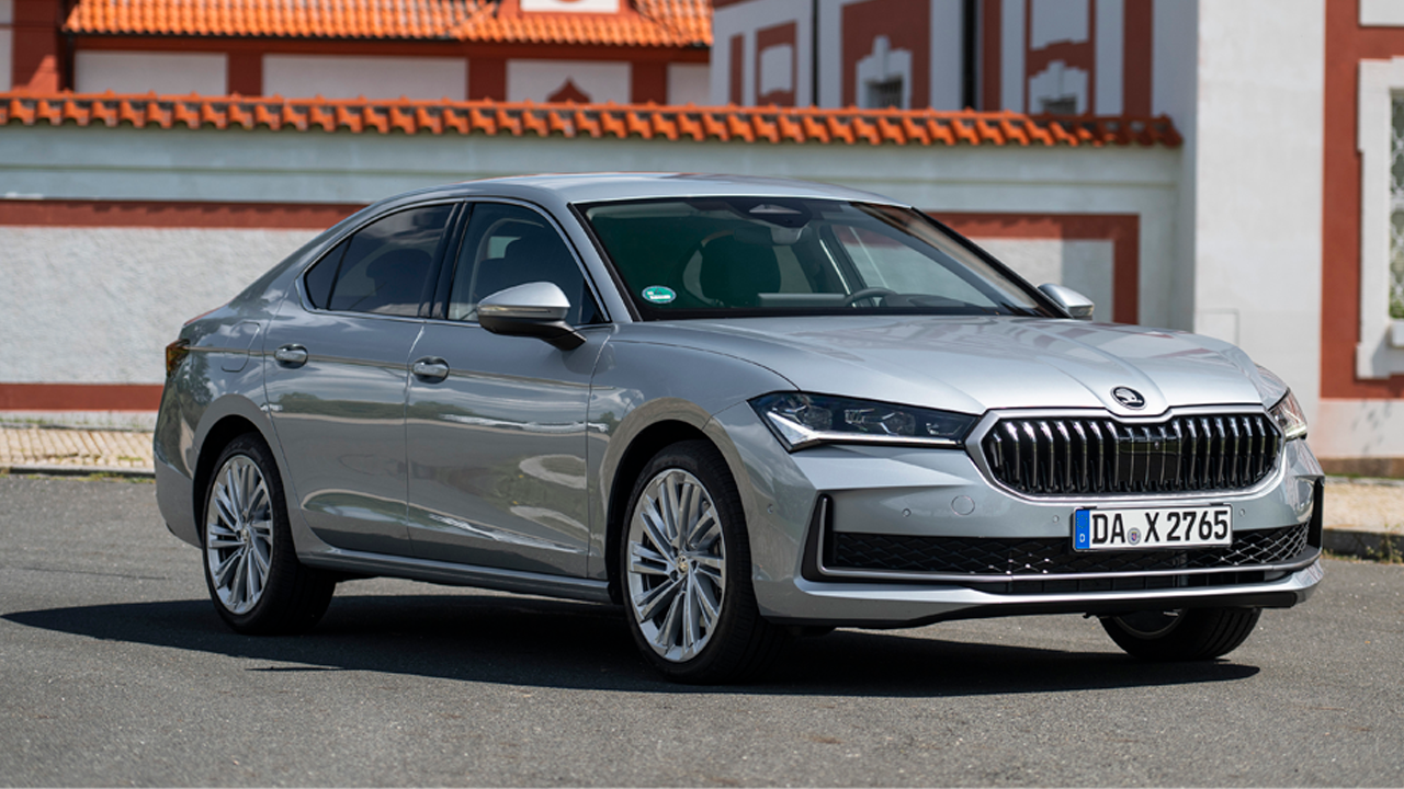 Фото Экстерьер skoda Superb