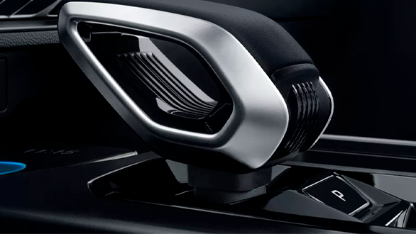 Фото коробка geely Okavango